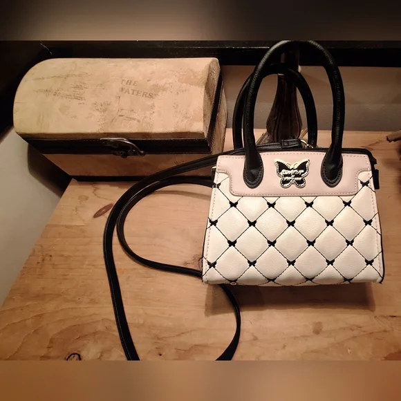 Betsey Johnson Quilted Handbag - Picture 3 of 9